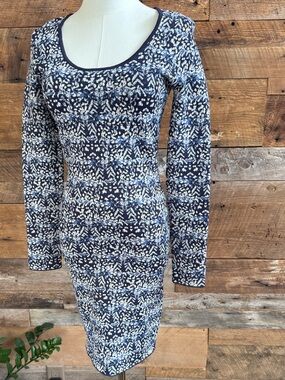 BCBG Sheena Blue White Geometric Long Sleeve Scoop Neck Bodycon Dress Size Med